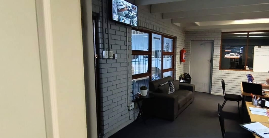 To Let Commercial Property for Rent in Parow Western Cape